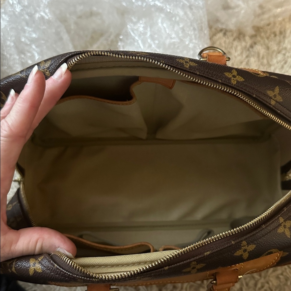 LOUIS VUITTON Deauville Monogram travel cosmetic Authentic Vintage & LV dustbag - Picture 6 of 7